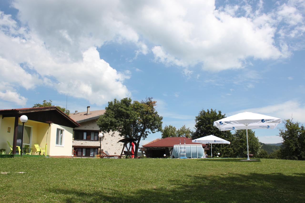 Daskalov Bungalows Chervena Lokva Exterior foto